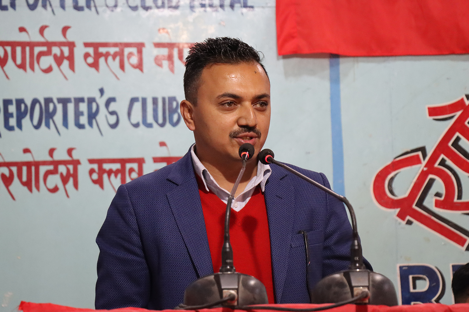 देउवा र पाैडेललाई तीर्थयात्रामा जान सुझाउँदै गाेरखाका युवराज न्यौपानेले गरे सभापति लड्ने घाेषणा
